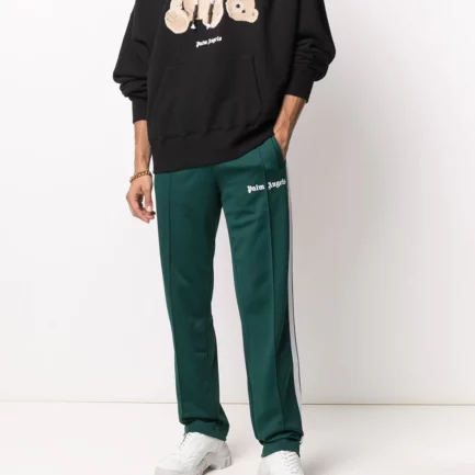 Trend Blaze: The Fashion Hoodie’s Stylish Domination