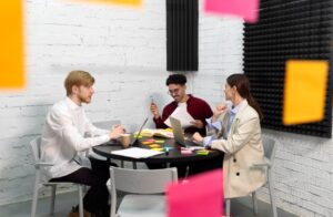 How Branding Services Set the Stage for Marketing Success