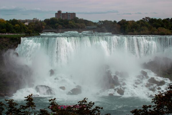 Best Routes & Tours by Boat from Toronto to Niagara Falls boat from toronto to niagara falls