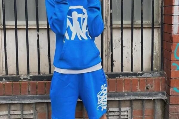 Authentic Syna World Tracksuit Shopping Tips