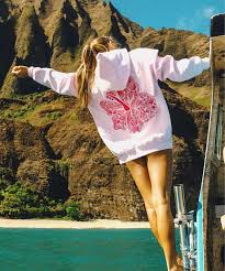 Pink Palm Puff Streetwear Ideas to Try